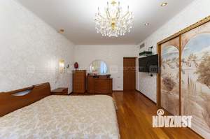 3-к квартира, вторичка, 150м2, 2/5 этаж