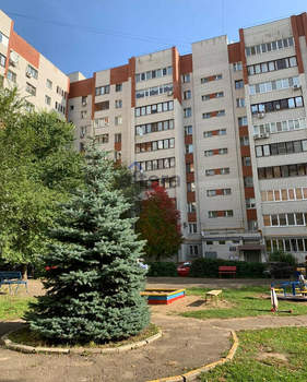 2-к квартира, вторичка, 72м2, 1/10 этаж