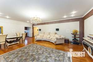 3-к квартира, вторичка, 150м2, 2/5 этаж