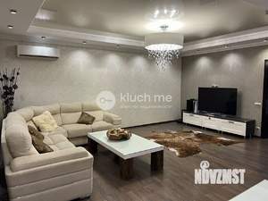 4-к квартира, вторичка, 132м2, 2/9 этаж