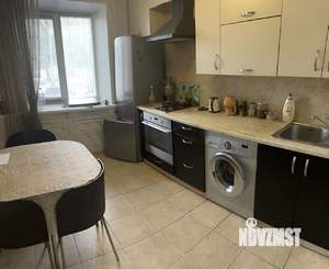 3-к квартира, вторичка, 63м2, 1/10 этаж