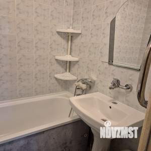 2-к квартира, вторичка, 54м2, 1/9 этаж