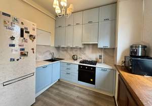 3-к квартира, вторичка, 80м2, 1/5 этаж