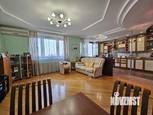 4-к квартира, вторичка, 130м2, 8/9 этаж