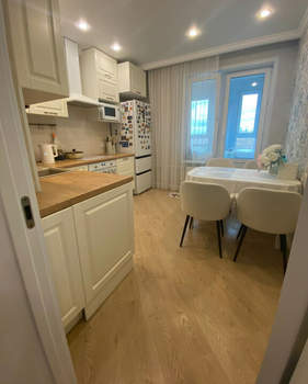 2-к квартира, вторичка, 57м2, 8/12 этаж