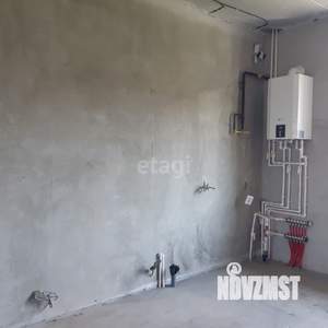 4-к квартира, вторичка, 122м2, 2/2 этаж
