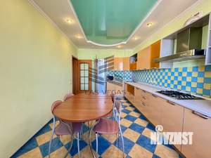 3-к квартира, вторичка, 102м2, 9/9 этаж