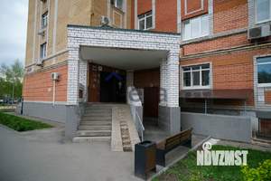 3-к квартира, вторичка, 104м2, 9/10 этаж