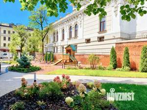 3-к квартира, вторичка, 107м2, 2/4 этаж