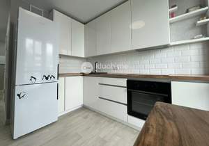 2-к квартира, вторичка, 50м2, 17/19 этаж