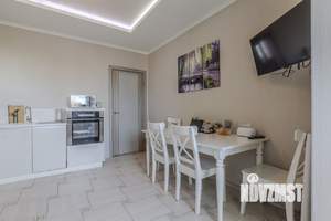 2-к квартира, вторичка, 65м2, 9/16 этаж