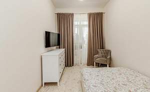 3-к квартира, вторичка, 75м2, 1/9 этаж
