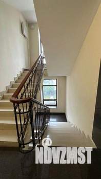 2-к квартира, вторичка, 102м2, 3/7 этаж