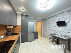 2-к квартира, вторичка, 64м2, 3/18 этаж
