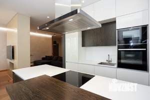 3-к квартира, вторичка, 93м2, 8/10 этаж