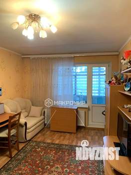 2-к квартира, вторичка, 54м2, 1/9 этаж