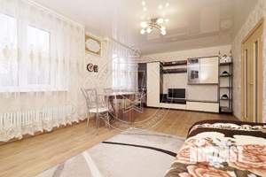 4-к квартира, вторичка, 121м2, 2/10 этаж
