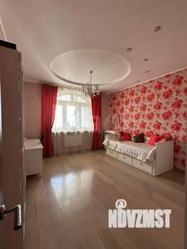 4-к квартира, вторичка, 160м2, 5/5 этаж
