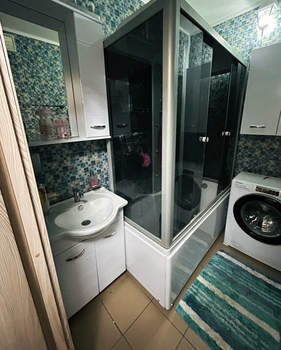 2-к квартира, вторичка, 50м2, 3/18 этаж