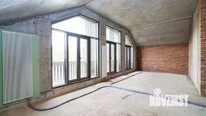 Студия квартира, вторичка, 183м2, 4/4 этаж
