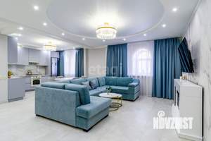 3-к квартира, вторичка, 104м2, 9/10 этаж
