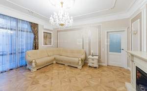 4-к квартира, вторичка, 143м2, 6/8 этаж