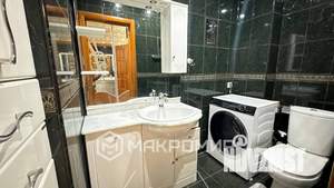 2-к квартира, вторичка, 79м2, 7/16 этаж