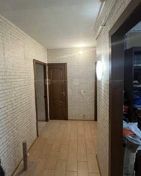 2-к квартира, вторичка, 56м2, 1/10 этаж