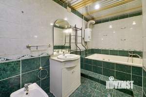 3-к квартира, вторичка, 102м2, 2/5 этаж