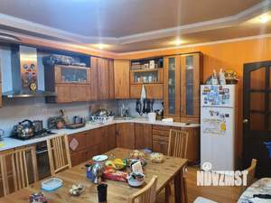 4-к квартира, вторичка, 128м2, 8/9 этаж
