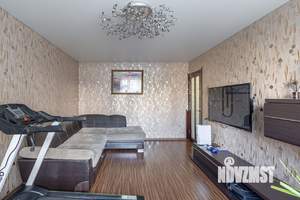 3-к квартира, вторичка, 74м2, 1/10 этаж
