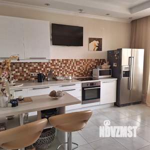 2-к квартира, вторичка, 135м2, 6/9 этаж