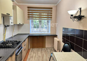 3-к квартира, вторичка, 61м2, 1/5 этаж