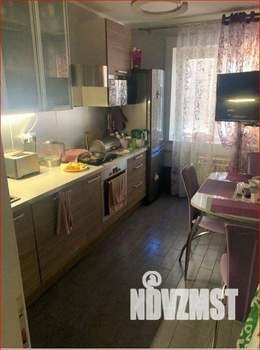 2-к квартира, вторичка, 61м2, 9/18 этаж