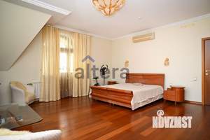 4-к квартира, вторичка, 223м2, 4/5 этаж