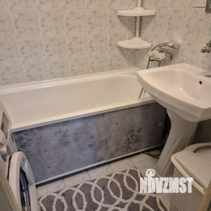2-к квартира, вторичка, 54м2, 1/9 этаж
