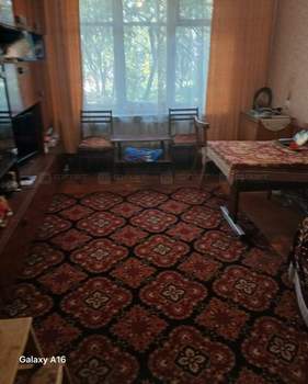 3-к квартира, вторичка, 52м2, 1/1 этаж