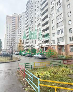 4-к квартира, вторичка, 95м2, 12/17 этаж