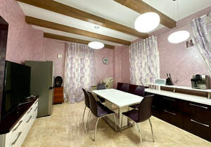 3-к квартира, вторичка, 110м2, 2/4 этаж