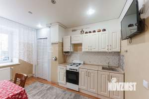 2-к квартира, вторичка, 58м2, 1/9 этаж