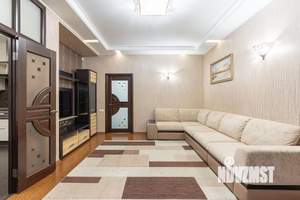 4-к квартира, вторичка, 131м2, 3/8 этаж