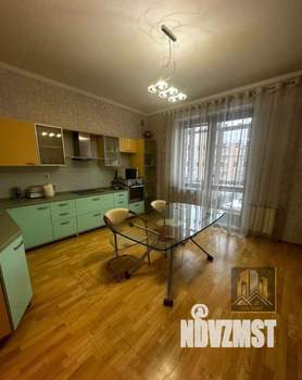 4-к квартира, вторичка, 153м2, 5/7 этаж