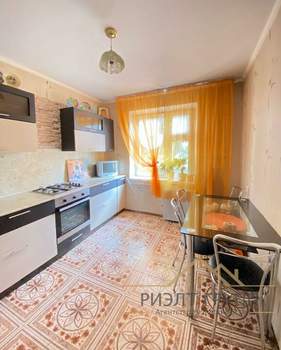 3-к квартира, вторичка, 70м2, 1/9 этаж