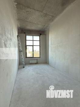 4-к квартира, вторичка, 240м2, 18/19 этаж