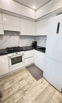 2-к квартира, вторичка, 43м2, 8/9 этаж