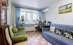 2-к квартира, вторичка, 42м2, 1/5 этаж