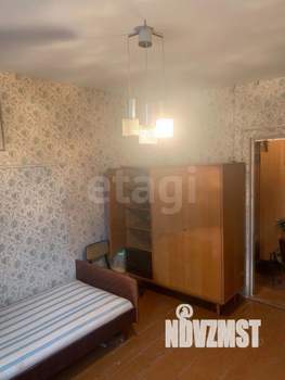 2-к квартира, вторичка, 52м2, 1/4 этаж