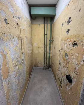 3-к квартира, вторичка, 63м2, 1/9 этаж