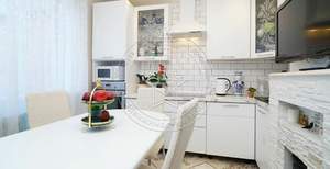 3-к квартира, вторичка, 74м2, 1/10 этаж