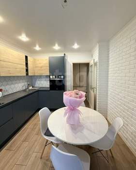 2-к квартира, вторичка, 57м2, 13/17 этаж